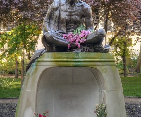 Indian Overseas Congress Condemns Defacement of Gandhi Statue, Urges Mayor Khan to Act